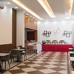 Al Ayjah Plaza Hotel