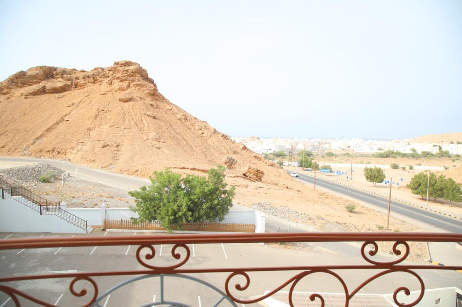 Al Ayjah Plaza 2* Sour